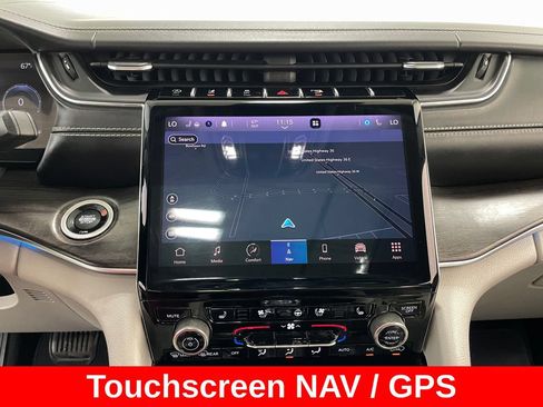 Used 2021 Jeep Grand Cherokee L Overland w/ Advanced Protech Group III AWD/4WD image 3