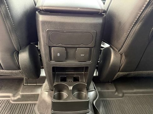 Used 2024 Ford Explorer XLT w/ Equipment Group 202A AWD/4WD image 37