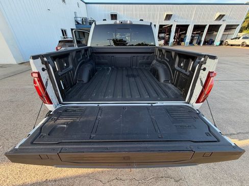 Used 2024 Ford F150 Raptor AWD/4WD image 11