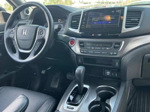 Used 2018 Honda Pilot EX-L image 3