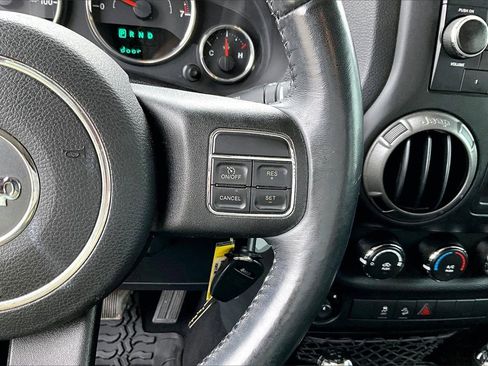 Used 2015 Jeep Wrangler Unlimited Sport w/ Quick Order Package 24S image 27