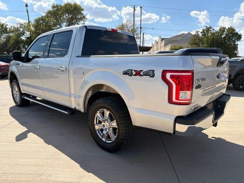 Used 2017 Ford F150 XLT w/ Equipment Group 301A Mid AWD/4WD image 4