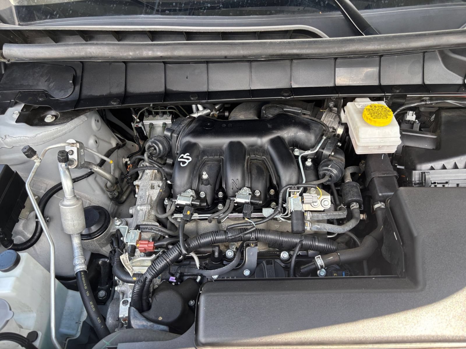Used 2025 Nissan Pathfinder SV FWD image 30