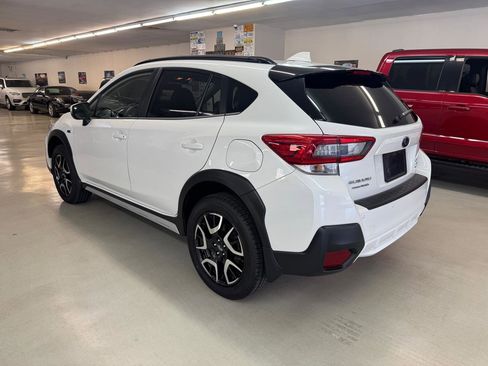 Used 2023 Subaru Crosstrek Hybrid w/ Moonroof Package w/Navigation image 5