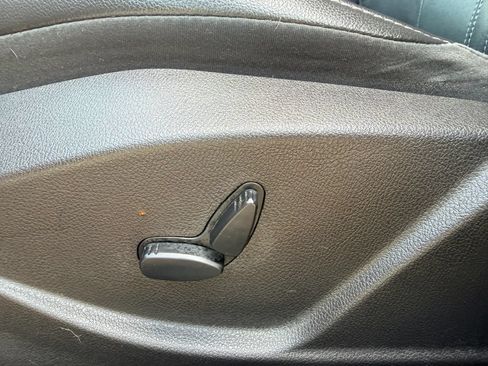 Used 2014 Ford Focus SE w/ Equipment Group 201A FWD image 6