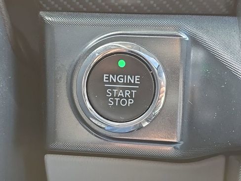 Used 2023 Ford F150 Limited image 6