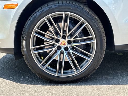 Certified 2026 Porsche Macan AWD/4WD image 31