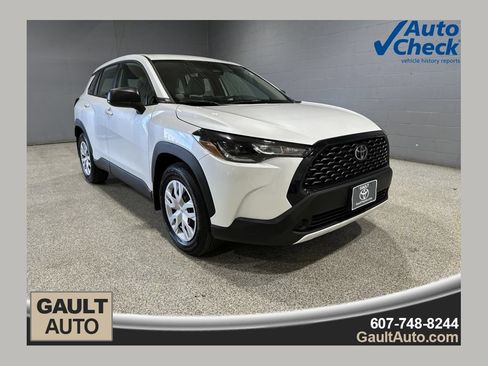 Certified 2025 Toyota Corolla Cross L FWD image 1