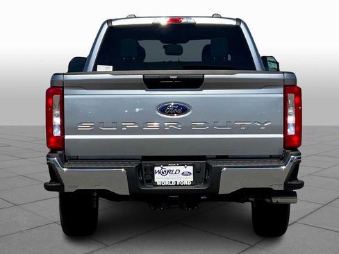 Certified 2024 Ford F250 XLT image 4