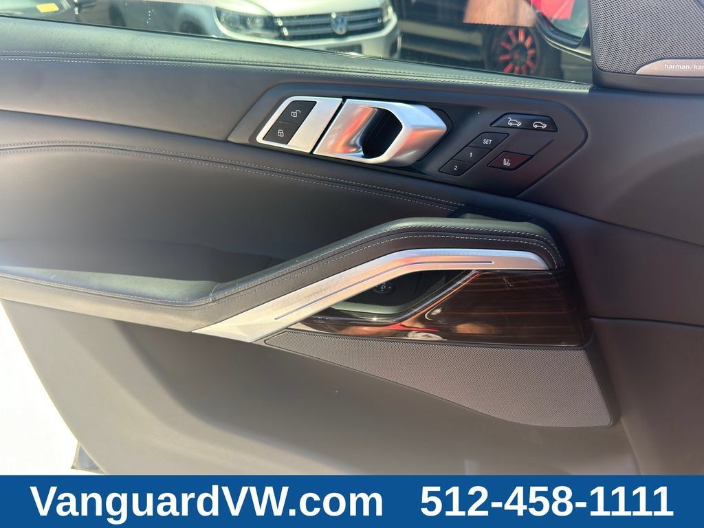 Used 2023 BMW X6 M50i w/ Executive Package AWD/4WD image 26