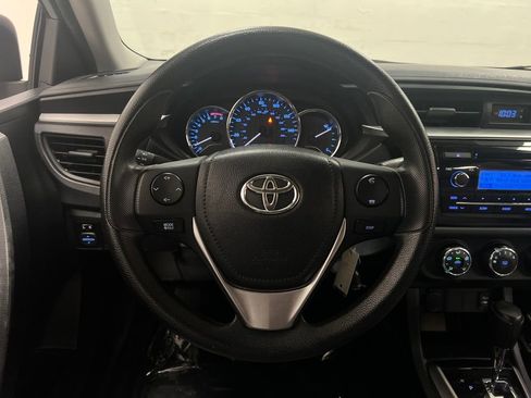 Used 2014 Toyota Corolla L FWD image 15