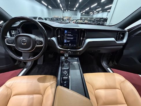 Used 2019 Volvo XC60 T6 Momentum w/ Advanced Package AWD/4WD image 35