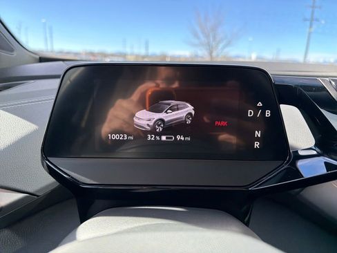 Used 2023 Volkswagen ID.4 Pro S Plus image 18