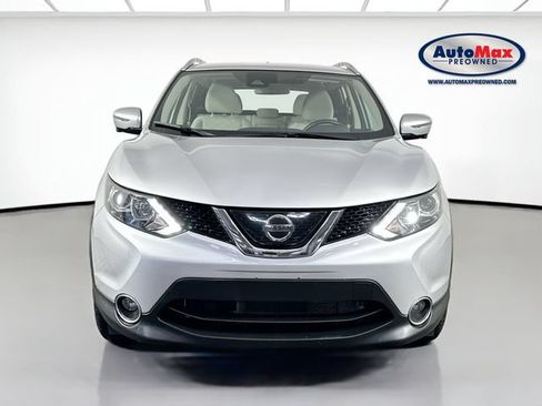 Used 2019 Nissan Rogue Sport SV w/ Technology Package AWD/4WD image 6