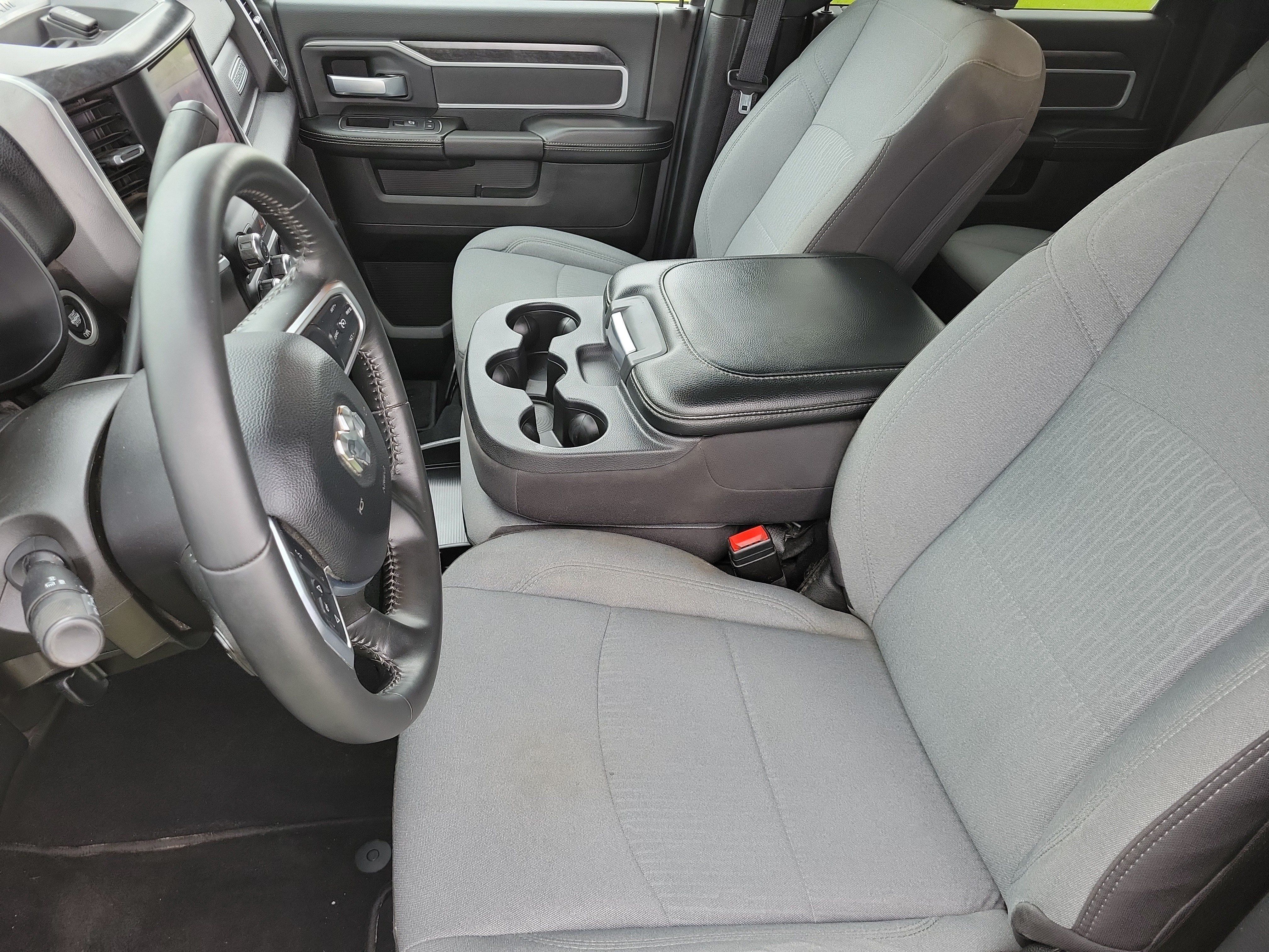 Used 2024 RAM 3500 Big Horn AWD/4WD image 9
