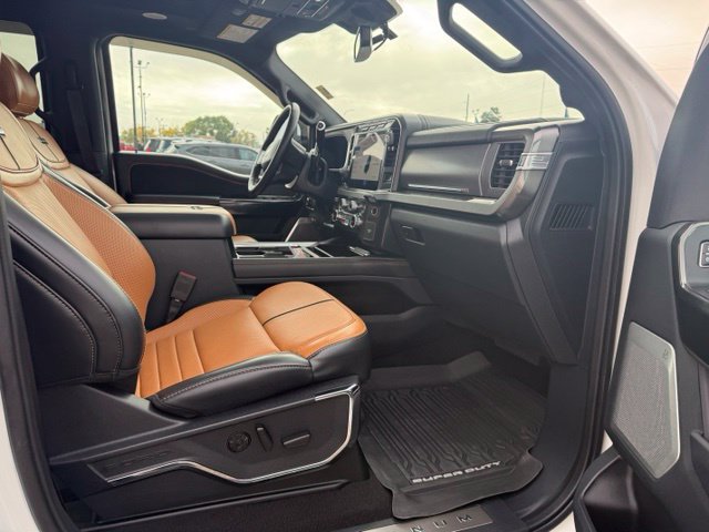 Used 2024 Ford F350 Platinum AWD/4WD image 12