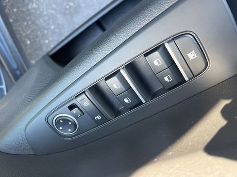 Certified 2023 Kia Forte LXS w/ LXS Technology Package image 27