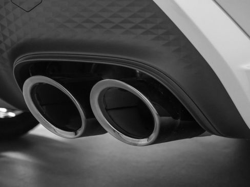 Used 2025 Porsche Macan image 20