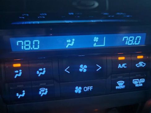 Used 2022 Toyota 4Runner Limited image 13