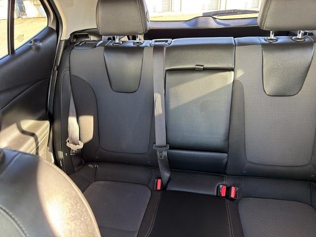 Used 2022 Buick Encore GX Select w/ Sport Touring Package AWD/4WD image 39