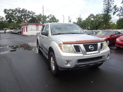 Used 2015 Nissan Frontier SV w/ SV Value Truck Package image 5