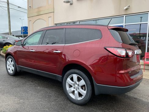 Used 2016 Chevrolet Traverse LT w/ Style and Technology Package AWD/4WD image 5