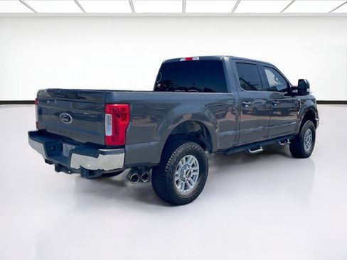 Used 2019 Ford F250 XLT AWD/4WD image 4