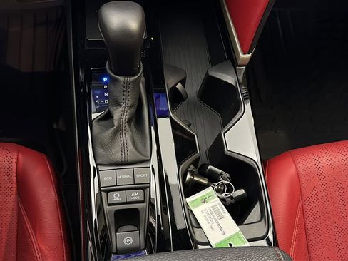 Used 2025 Toyota Camry XSE image 28