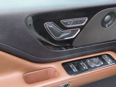 Used 2023 Lincoln Aviator Reserve image 21