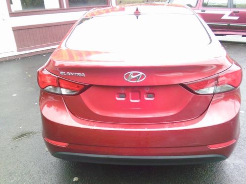 Used 2016 Hyundai Elantra SE image 5
