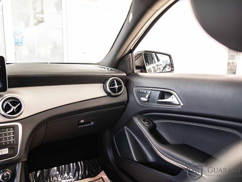 Used 2020 Mercedes-Benz GLA 250 w/ Convenience Package image 38