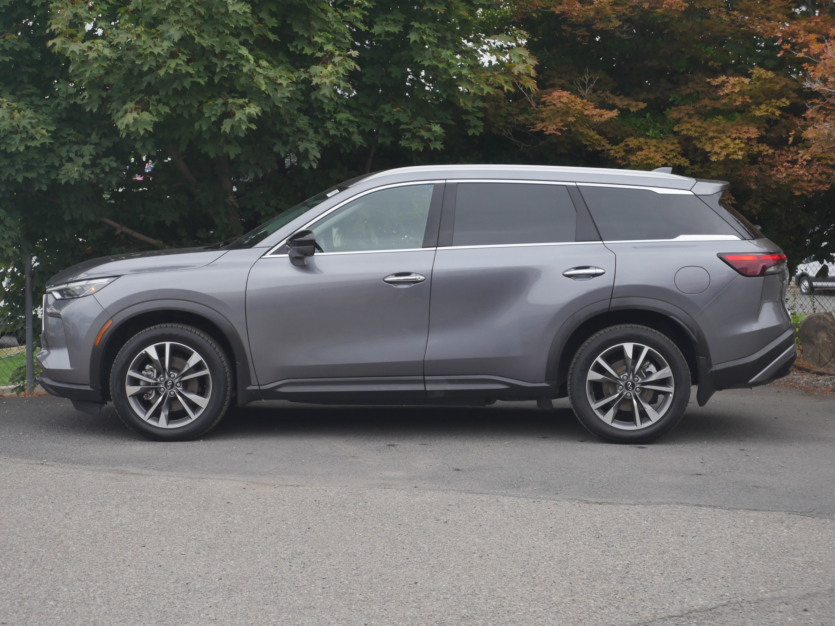 Used 2025 INFINITI QX60 Luxe AWD/4WD image 18