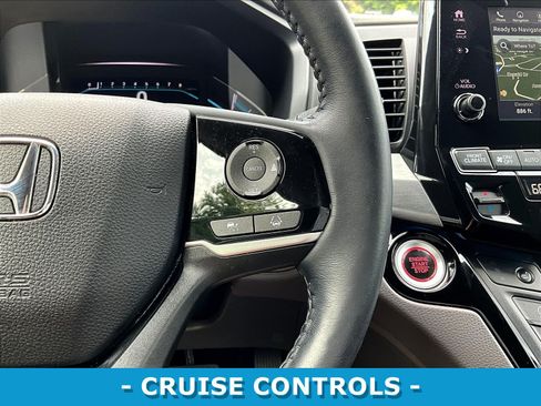 Used 2023 Honda Odyssey Touring image 12