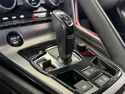 Used 2017 Jaguar F-TYPE R image 21