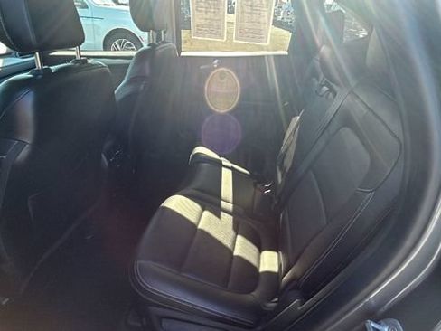 Used 2022 Ford Escape SEL w/ Technology Package FWD image 15