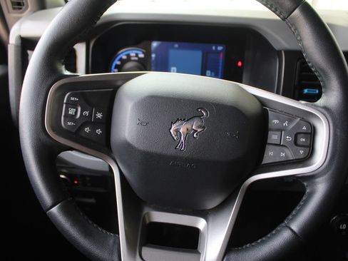 Used 2021 Ford Bronco Black Diamond AWD/4WD image 30