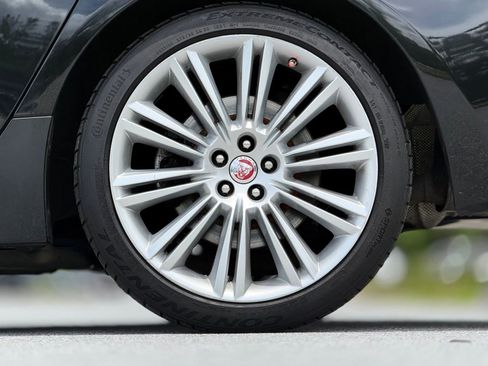 Used 2015 Jaguar XJ L Portfolio AWD/4WD image 19