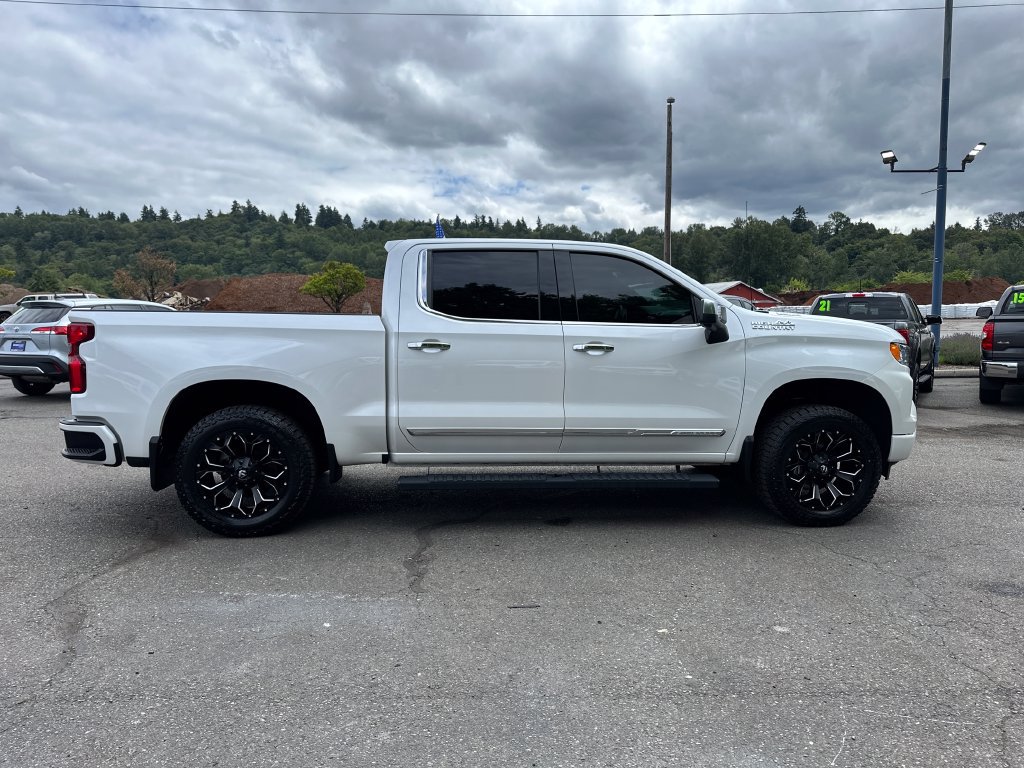 Used 2023 Chevrolet Silverado 1500 High Country AWD/4WD image 10