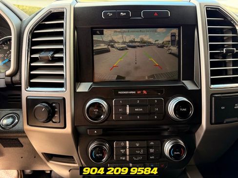 Used 2015 Ford F150 Lariat w/ Equipment Group 502A Luxury AWD/4WD image 23