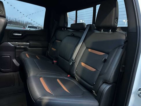 Used 2021 GMC Sierra 1500 AT4 w/ AT4 Preferred Package image 18