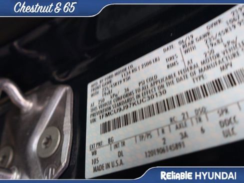 Used 2019 Ford Escape Titanium image 25