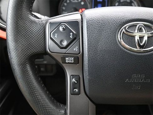 Used 2019 Toyota Tacoma TRD Off-Road image 28