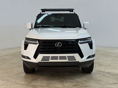 Used 2024 Lexus GX 550 AWD/4WD image 6