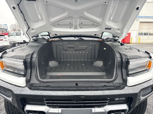 New 2026 GMC Hummer EV SUV w/ LPO, Illumination Package image 22