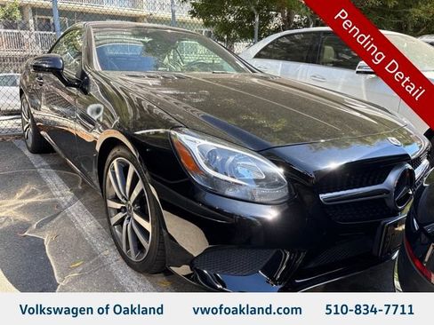 Used 2018 Mercedes-Benz SLC 300 image 1