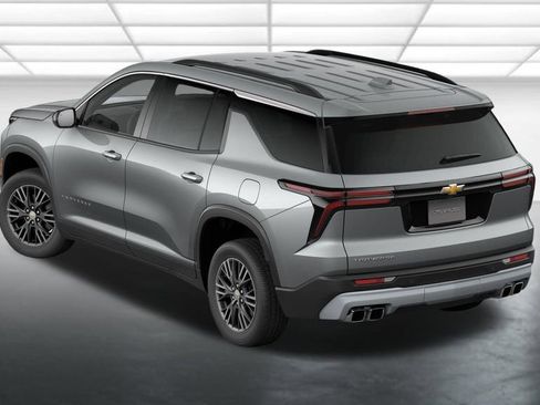 New 2026 Chevrolet Traverse LT w/ Driver Confidence Package image 17