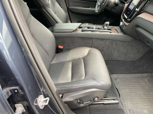Used 2024 Volvo XC60 T8 Plus w/ Protection Package Premier AWD/4WD image 21