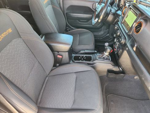 Used 2022 Jeep Gladiator Mojave AWD/4WD image 17