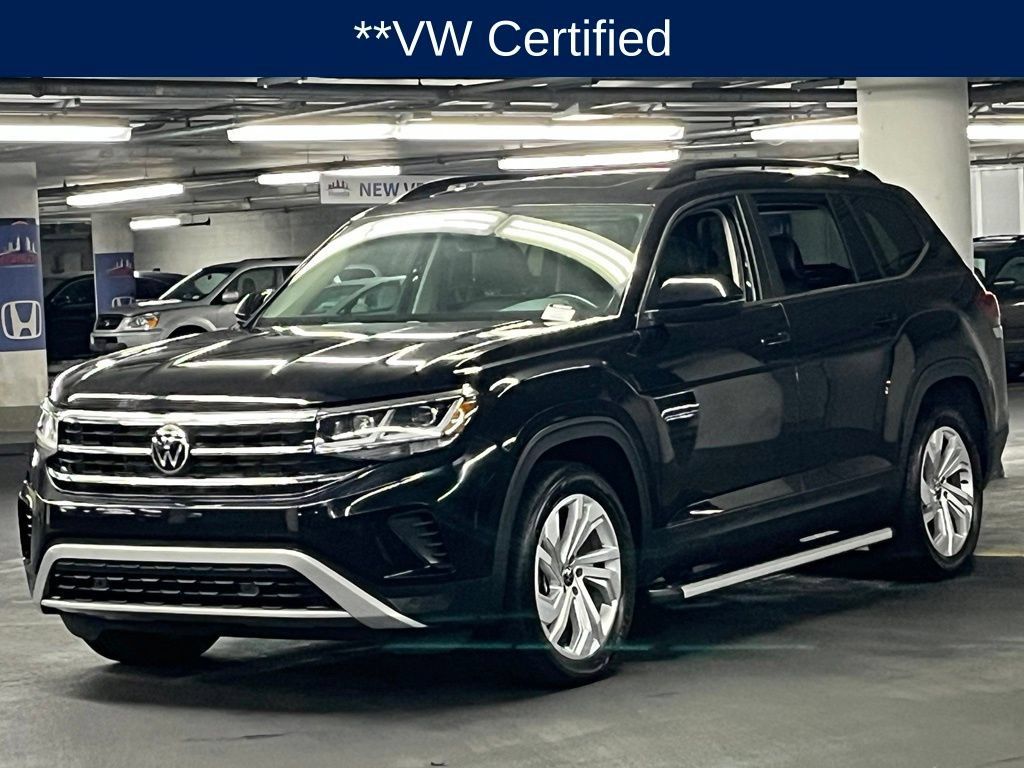 Used 2023 Volkswagen Atlas SE w/ Panoramic Sunroof Package FWD image 3