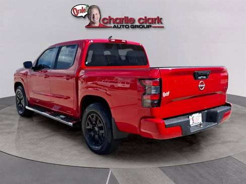 Used 2022 Nissan Frontier SV w/ Technology Package image 3